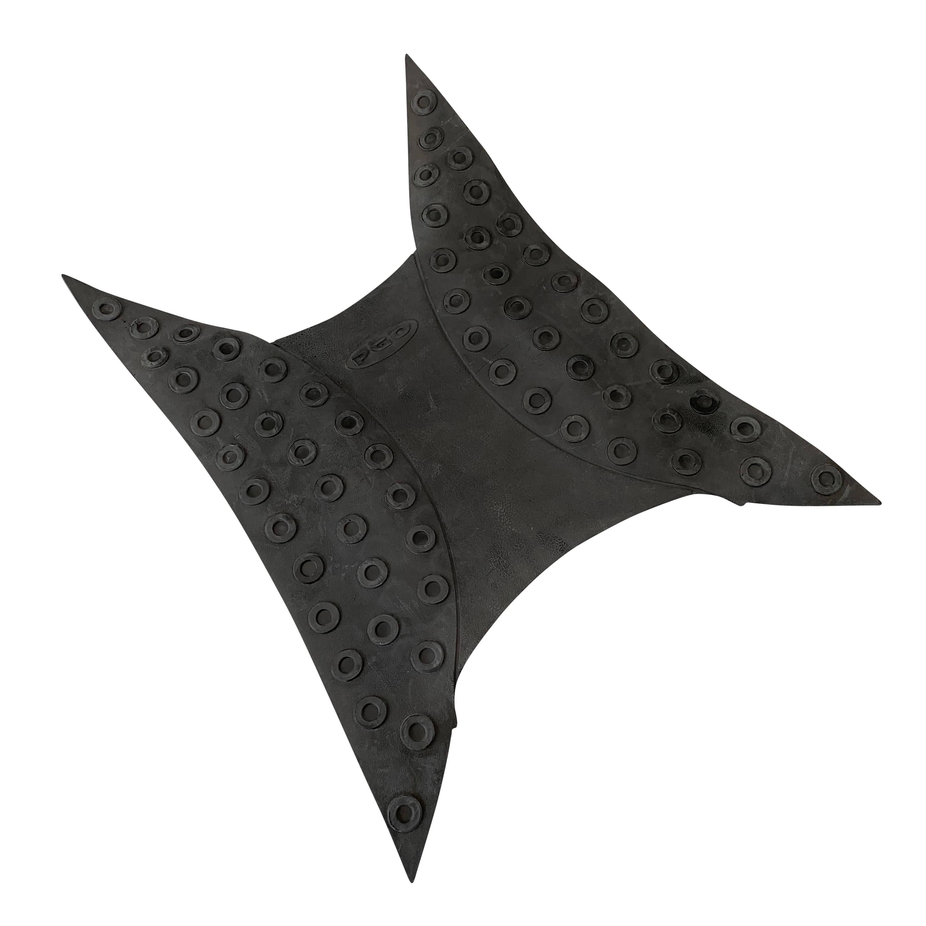 PGO Rodoshow 50 Trittbrett schwarz Trittplatte Tritt-Brett 50ccm 2Takt P5624501600 Motorroller.de Fußplatte Fußbrett Bodenbrett Fußraumboden Fuß-Brett