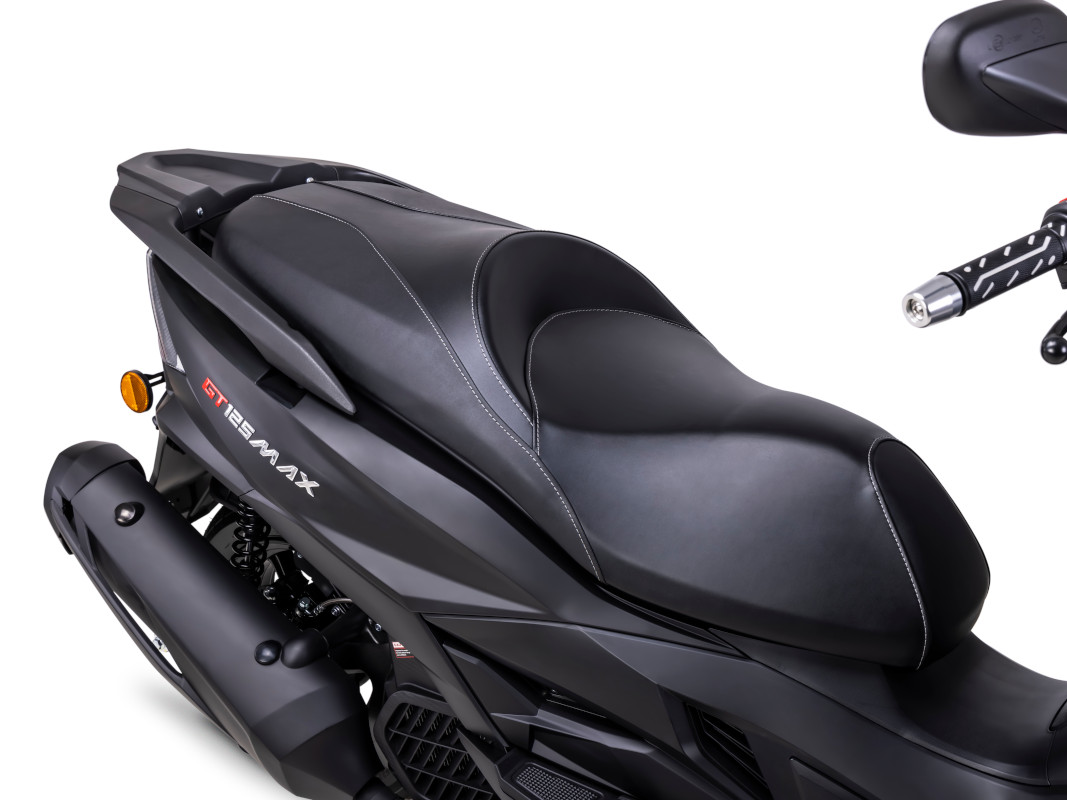 Motorroller Fighter 125 R GT Max schwarz 95 km/h 4-Ventiler Euro 5+ Großraumroller Leichtkraftrad Scooter 125ccm