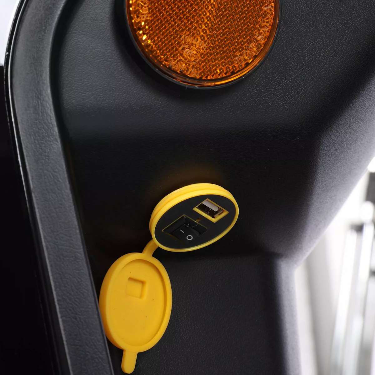 Elektroroller Scoody E3 Trike Y3 schwarz 25 km/h Dreiradroller E-Roller E-Dreirad E-Scooter Seniorenroller Seniorenmobil E-Trike Handycaproller