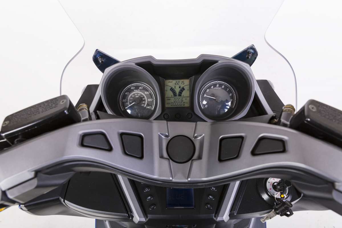 Motorroller Fighter 125 R GT Max blau 95 km/h 4-Ventiler Euro 5+ Großraumroller Leichtkraftrad Scooter 125ccm